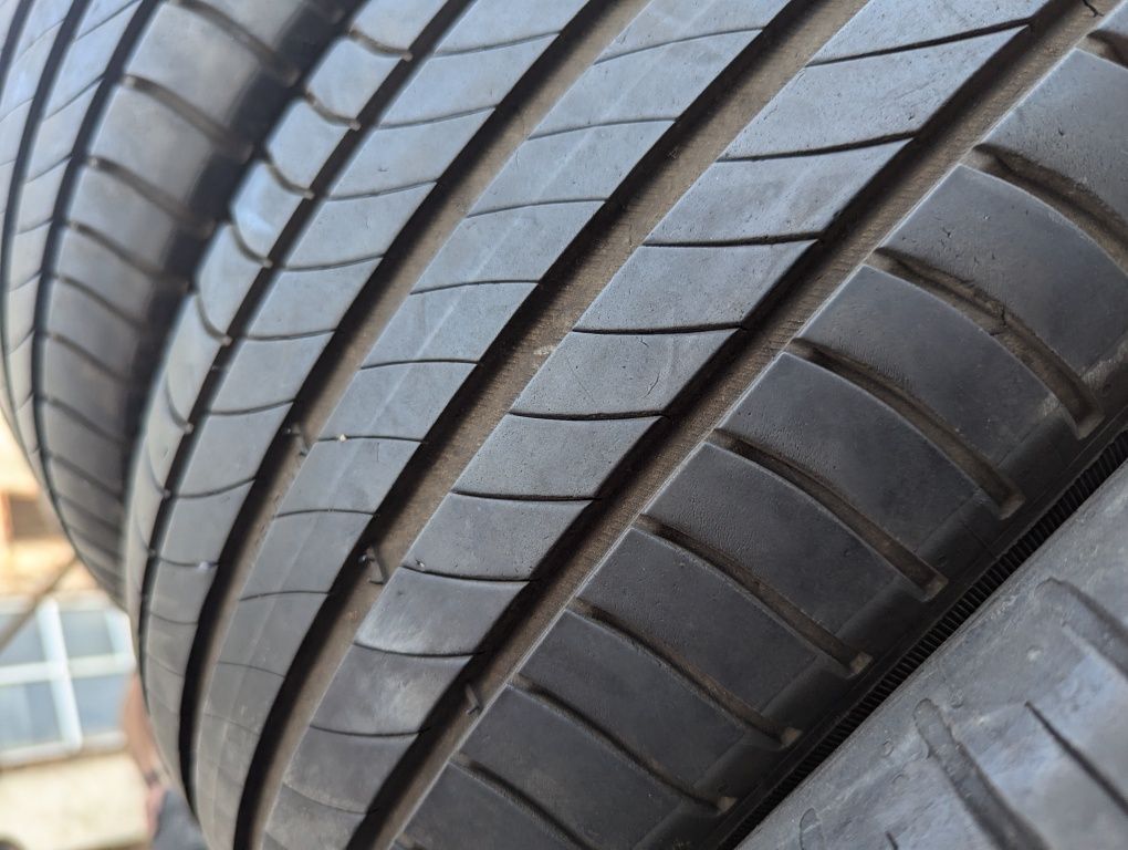 215/60R16 Michelin Primacy 4