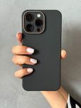 Карбоновый чехол с защитой камер iPhone 15 Pro Max