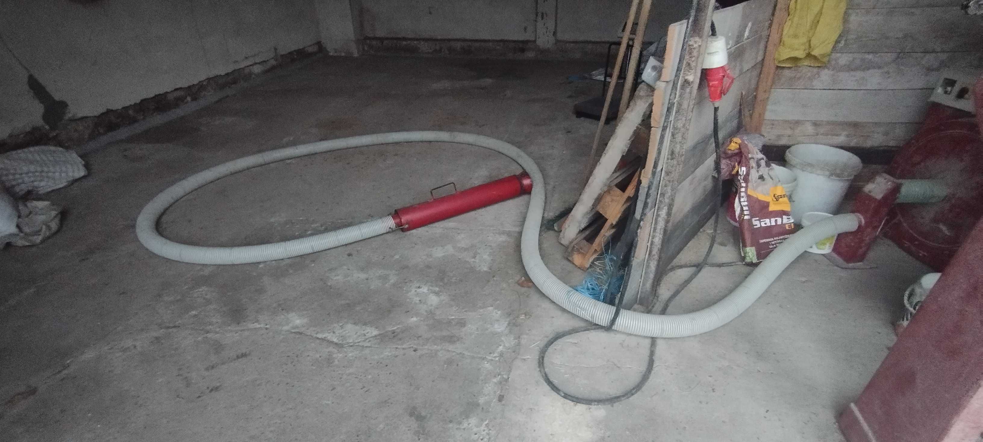 Mieszalnik Pasz Zuptor 1,5 T + młynek 11 kW + rura ssawna