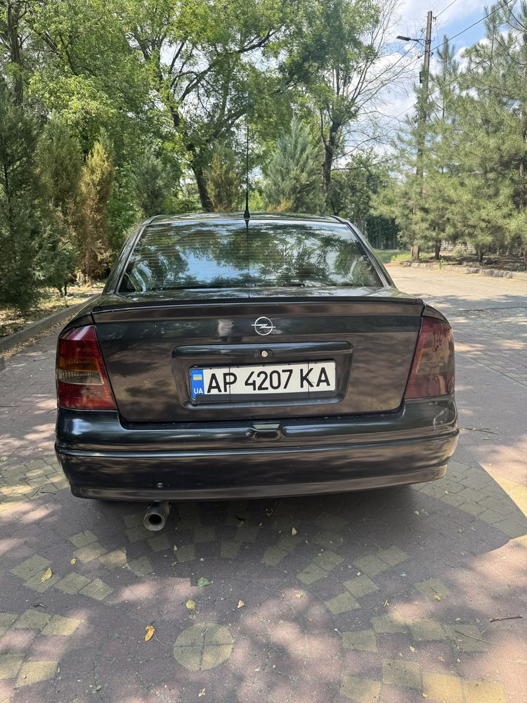 Opel Astrra 1,6