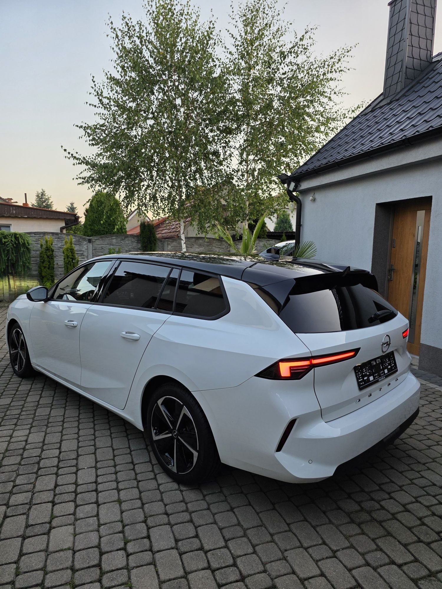 Sprzedam Opel Astra L 1.5 D 2023 rok