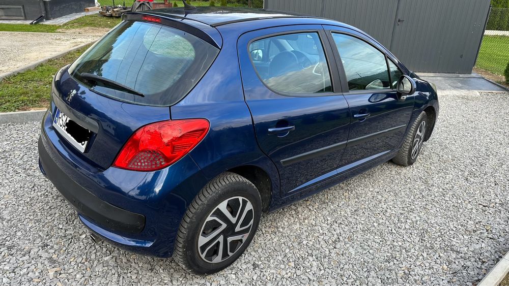 Peugeot 207 benzyna
