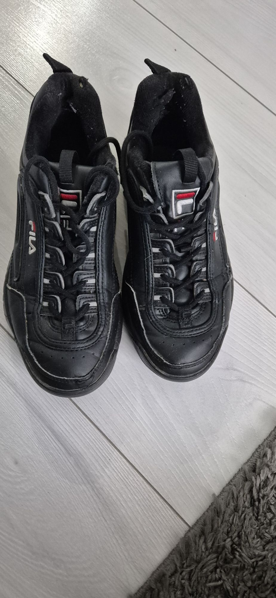Sprzedam buty damskie Fila