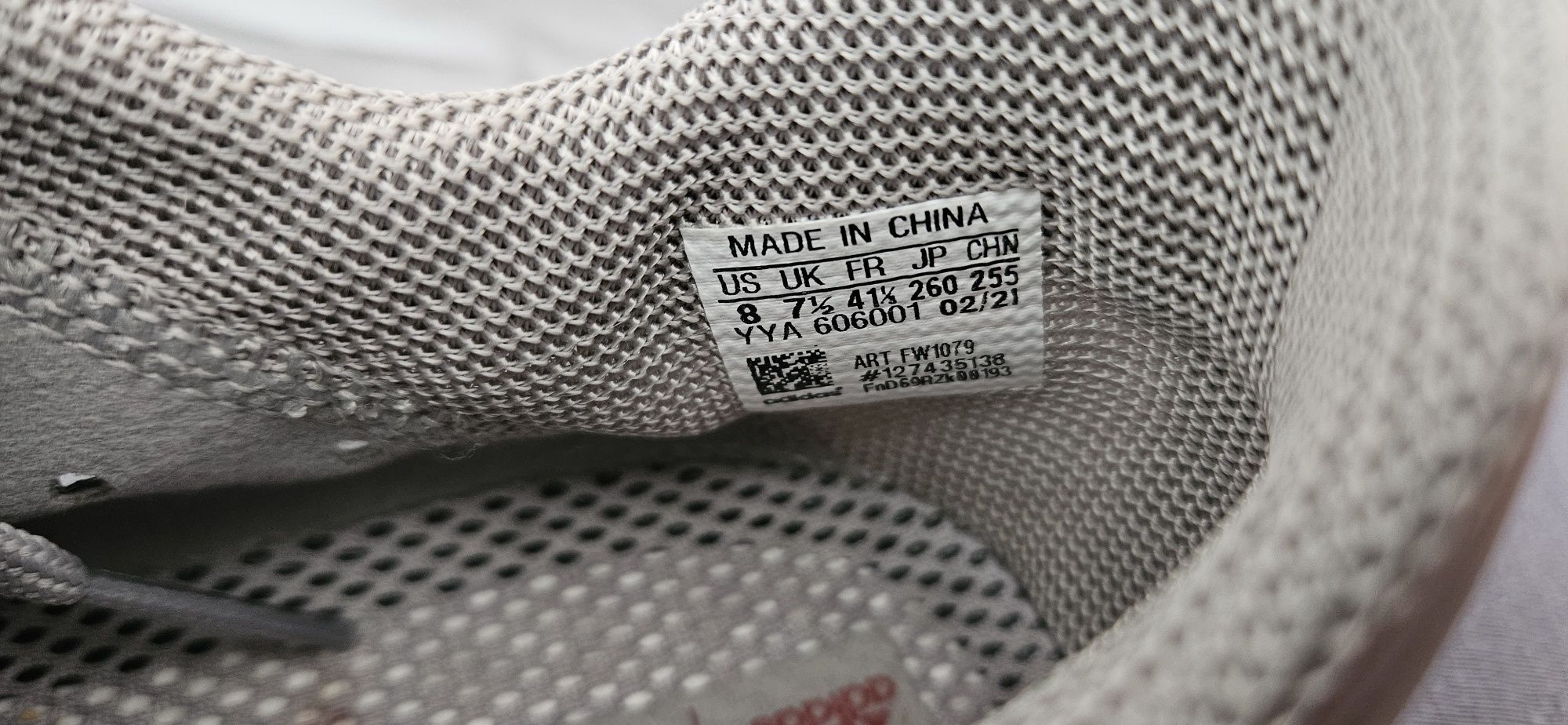 Adidas  Prada eleganckie