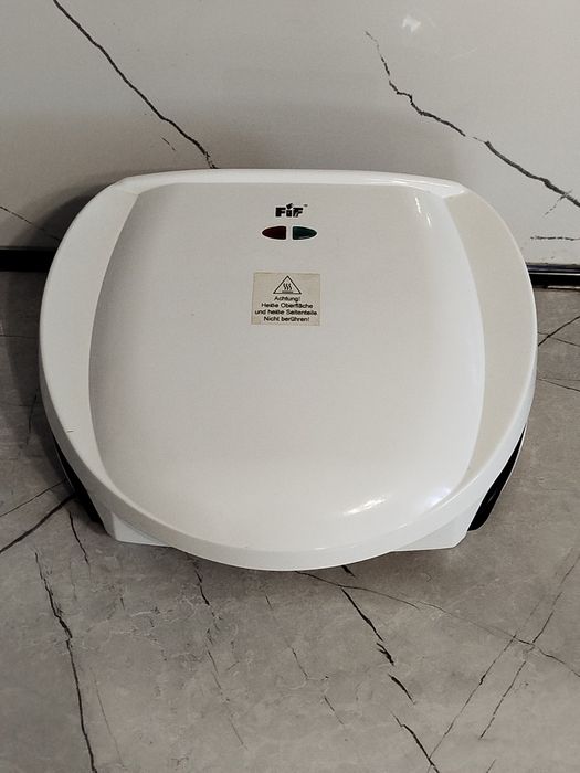 Тостер, вафельниця,барбекю