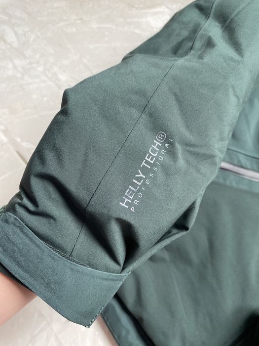 Гірськолижна куртка Helly Hansen жіноча