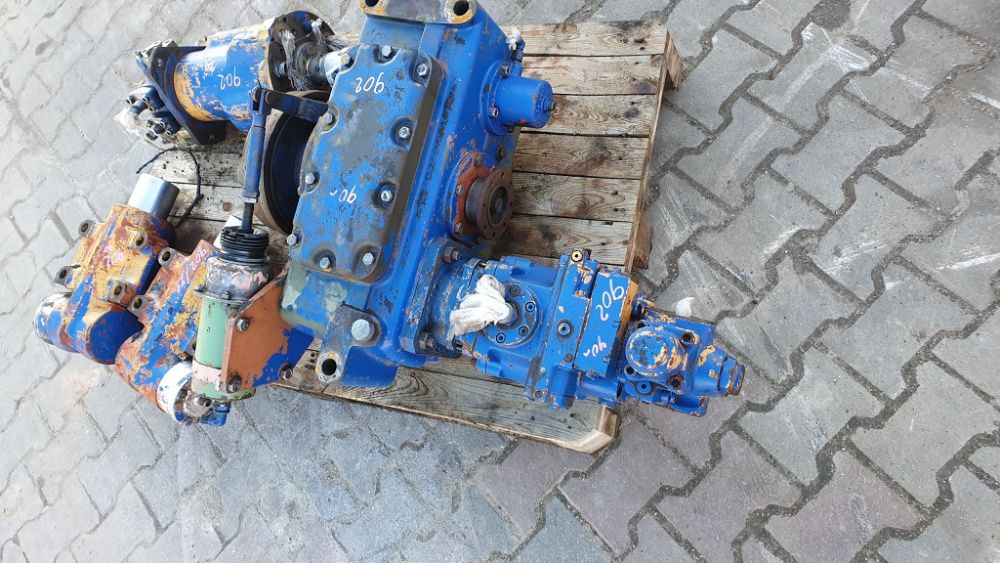 koparka liebherr A 902 A 900 skrzynia rozdzielcza hydromotor 91r