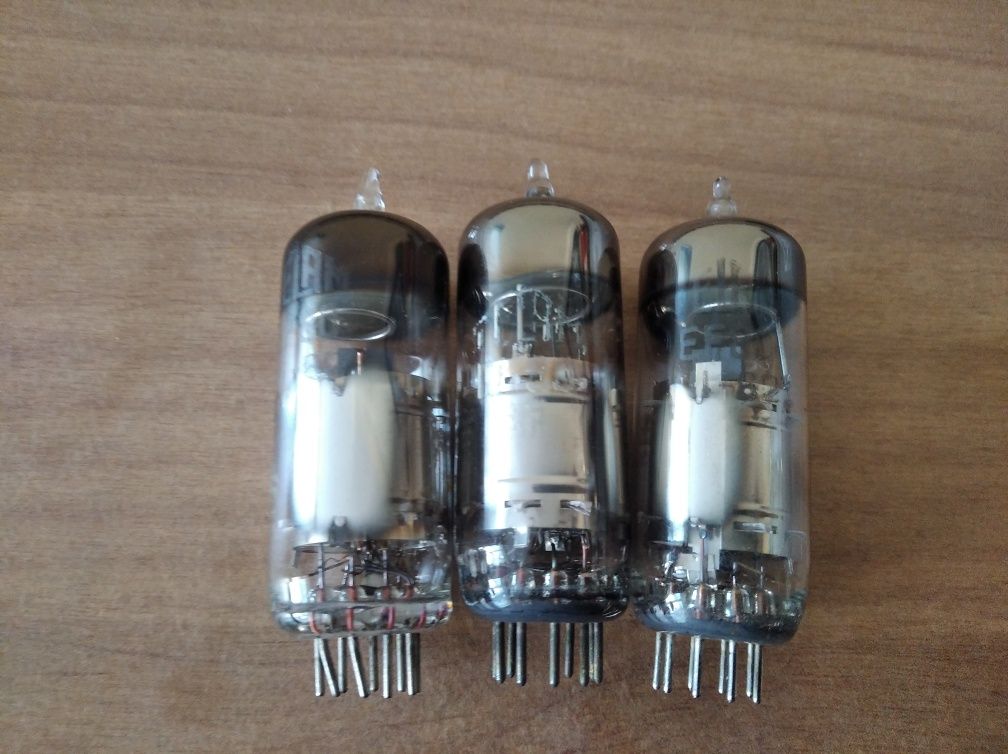 24 lampy elektronowe