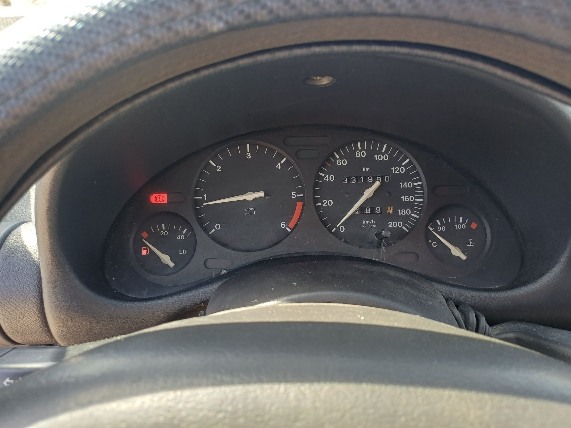 Opel corsa b 1.5 td de 2000 comercial