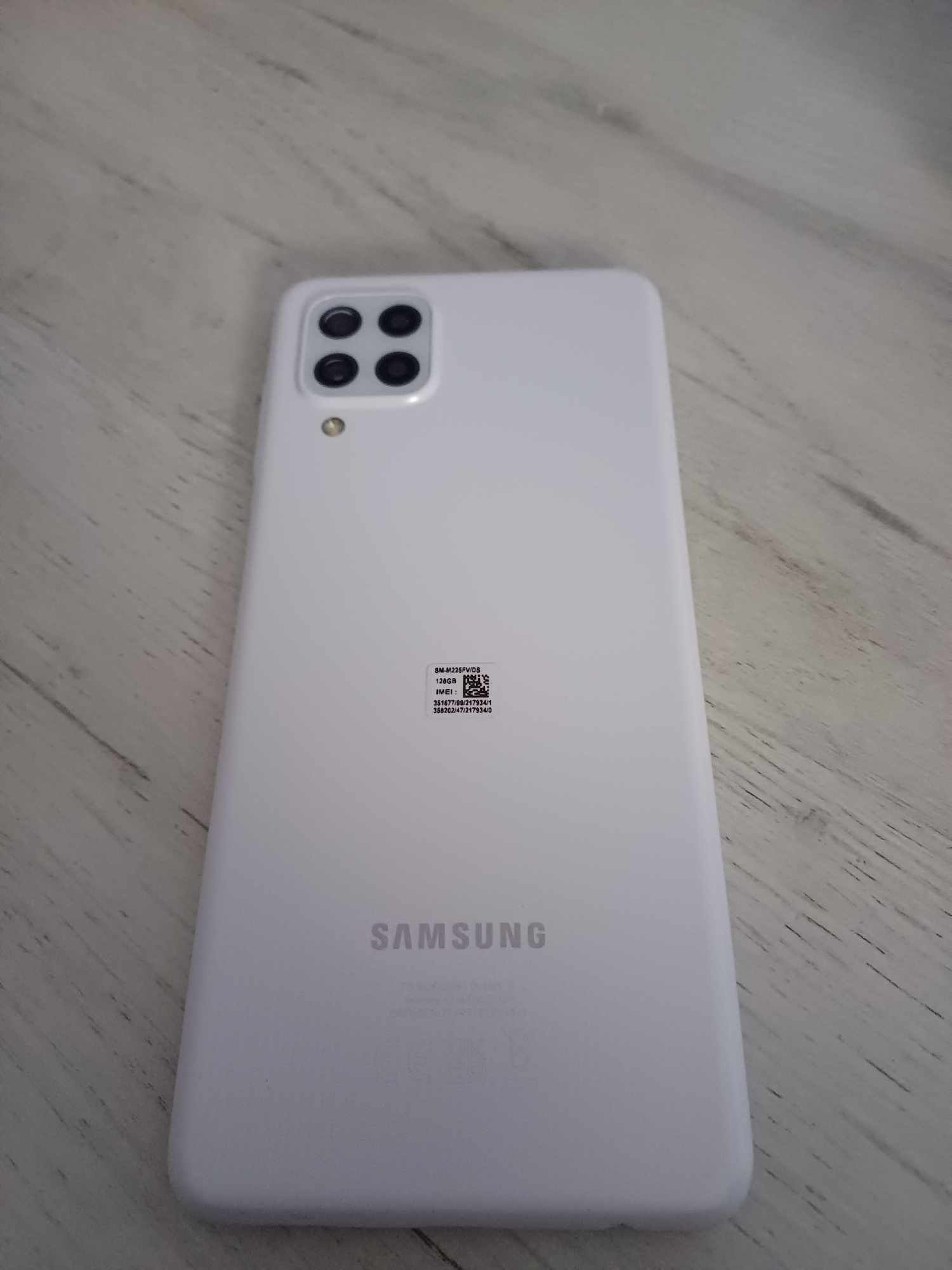 Samsung Galaxy M22