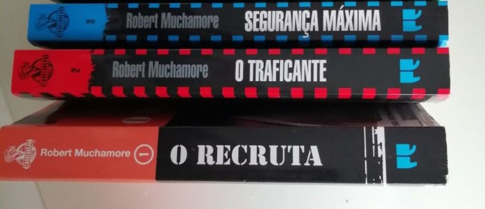 Livros Robert Muchamore