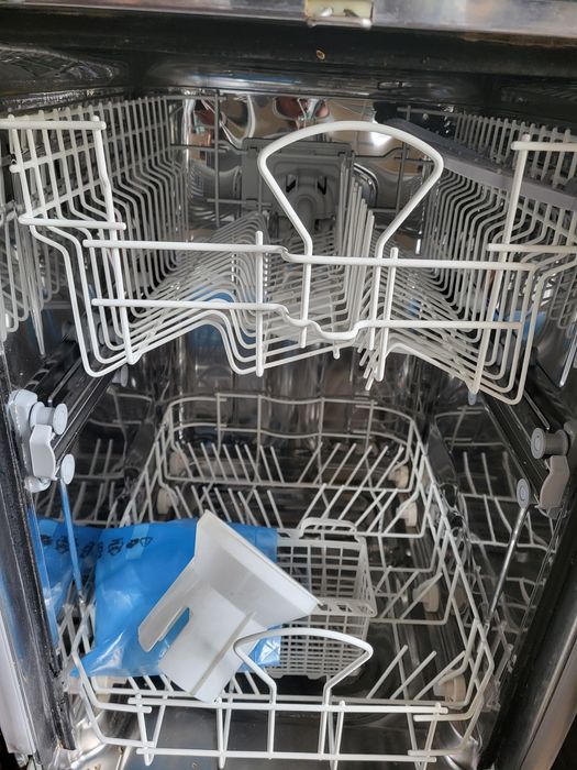 Посудомийна машина