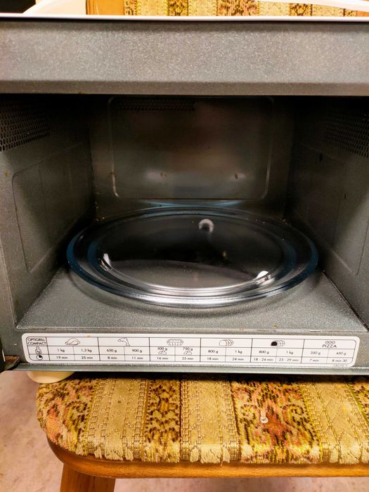 Мікроволнова  гріль sharp R-642