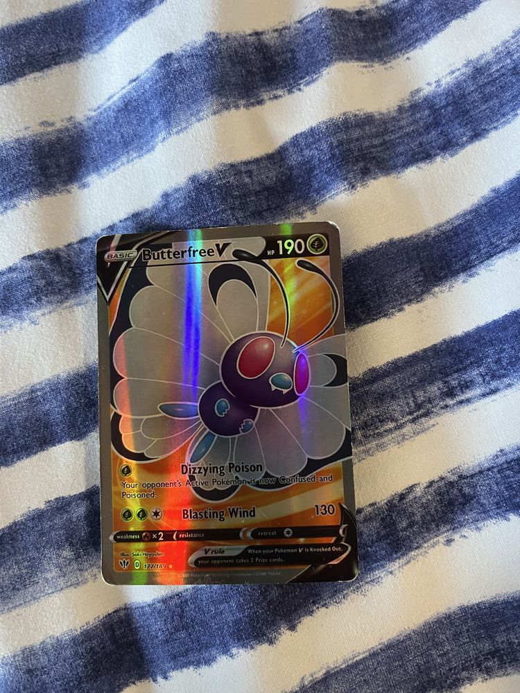 Carta Pokémon Butterfree V