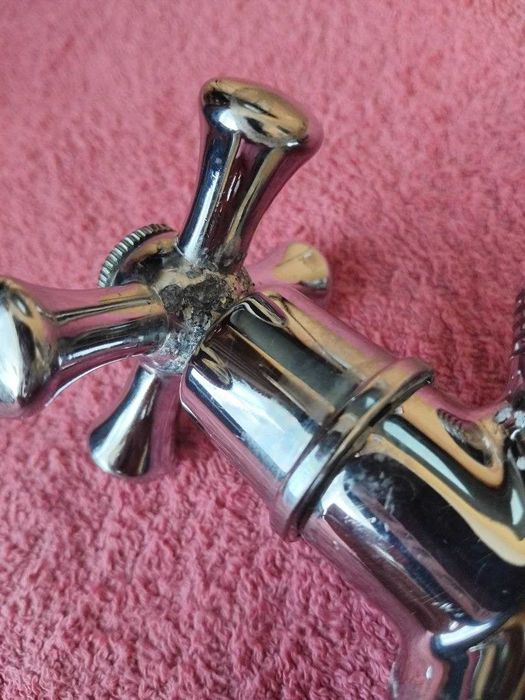 Смеситель на кухню, шланги новые