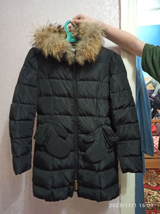 Пуховик зимовий жіночий