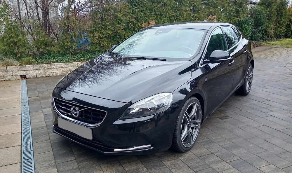 Volvo V40 2015 Xenon Led Navi Kamera Panorama PDC Skóra Sity Safety Grz. Fotele