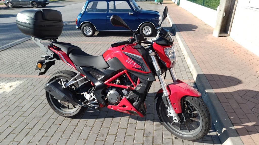 Mota Benelli BN 251