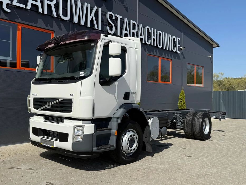 Volvo VOLVO FE 18.280 FL FM //DAF DAF CF 65.220 E5 // rama pod zabudowę !! // wywrotka kiper beczka hakowiec HDS dzwig żuraw podwozie  VOLVO FE 18.280 FL FM //DAF DAF CF 65.220 E5 // rama pod zabudowę !! /