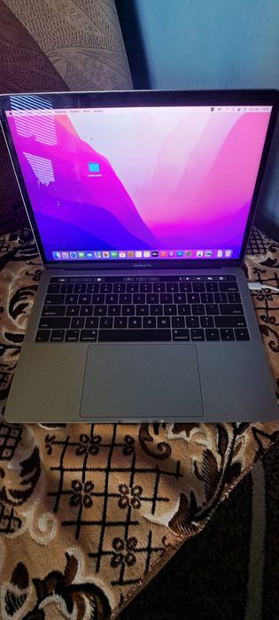 MacBook Pro 256gb