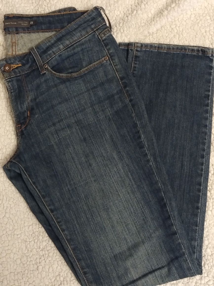 Levi'sy Demi Curve