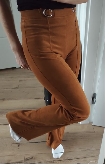 Spodnie dzwony Bershka r.S