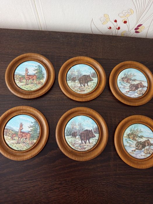 Zestaw 6 podstawek porcelanowych z motywem myśliwskim