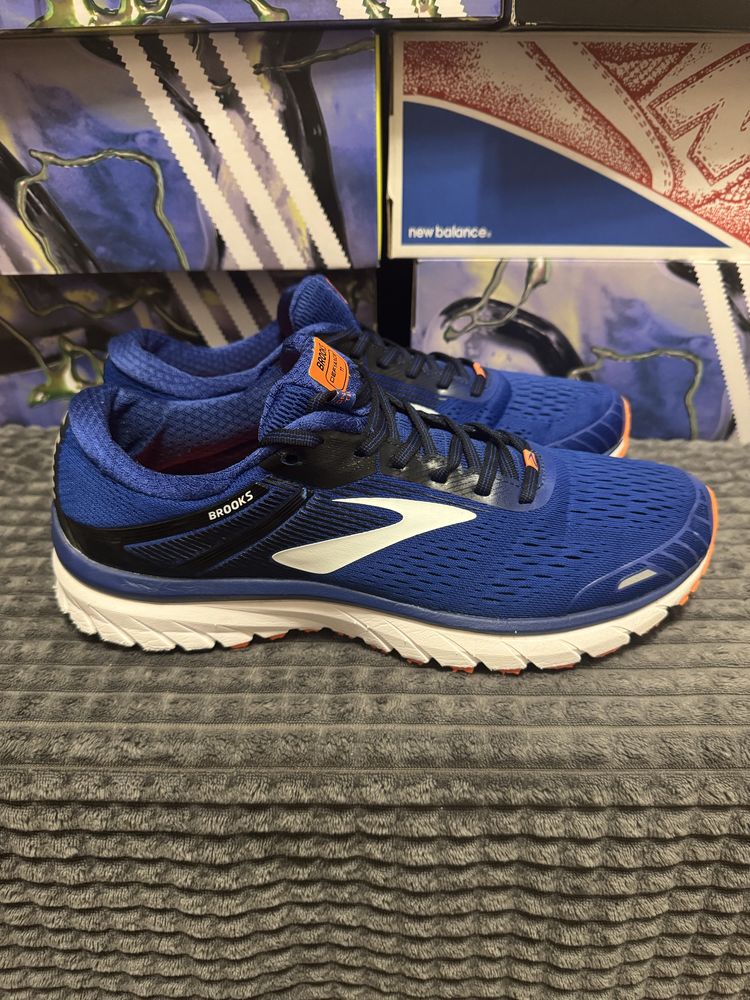 Чоловічі кросівки BROOKS DEFYANCE 11 45,5(29,5см) оригінал