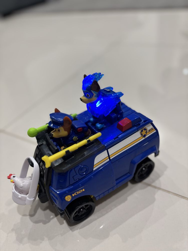 Pojazd chase transformujacy wyrzutnie psi patrol