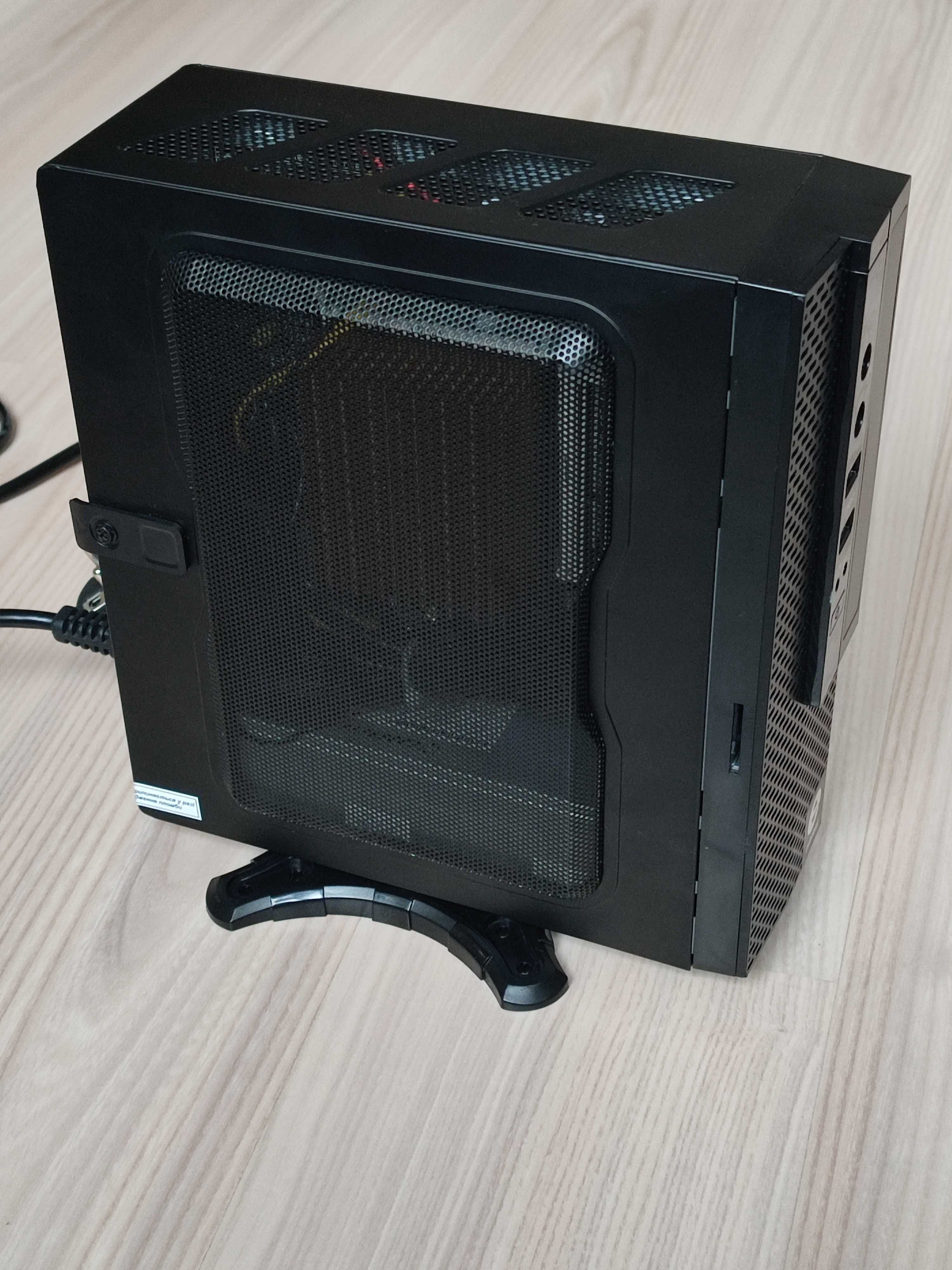 Міні системний блок для ПК (Intel J1800, DDR 4Gb, SSD 120Gb)