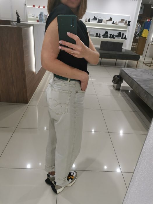 Джинсы мом на 34 р