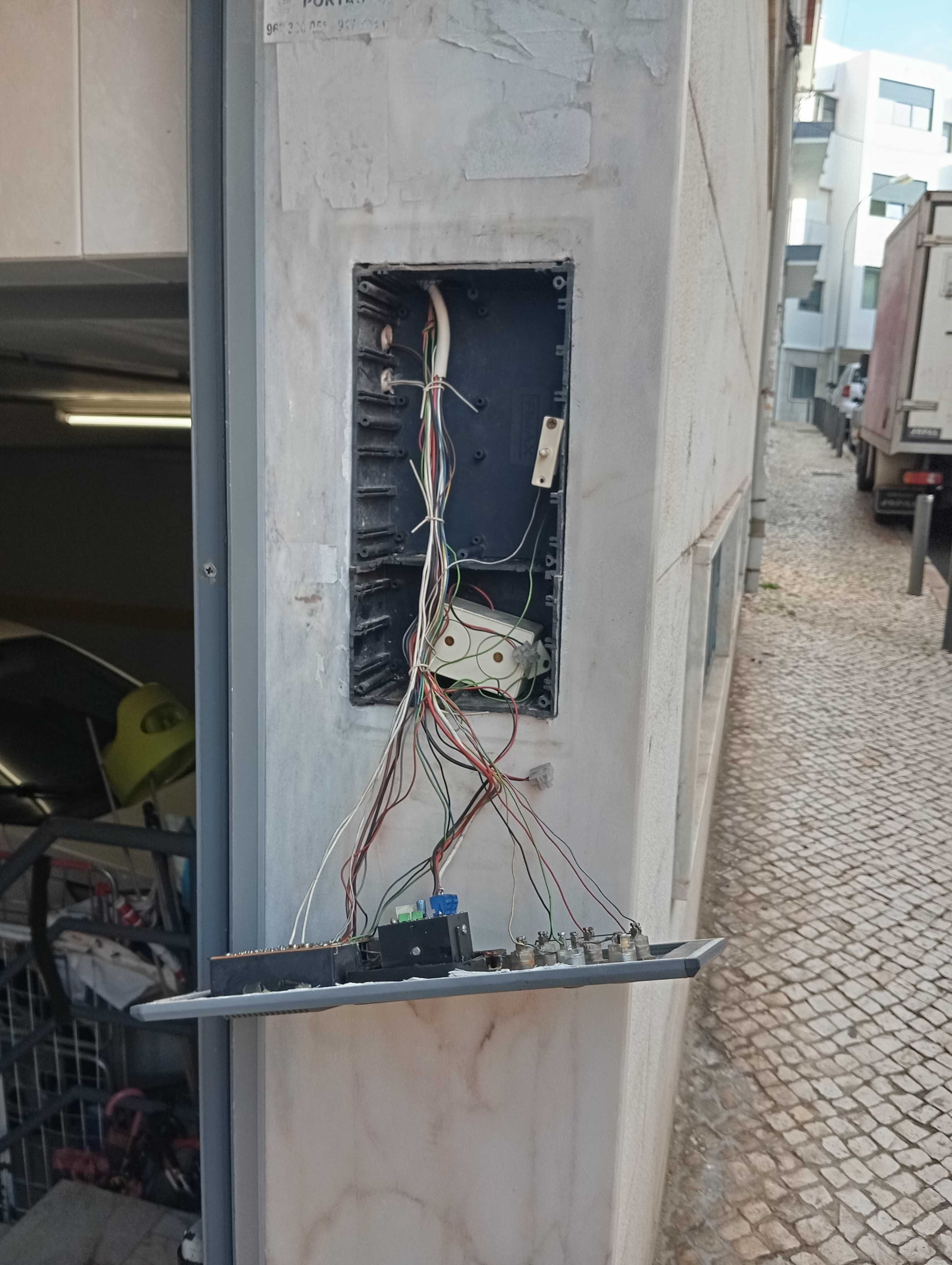 Vídeoporteiro Moradia, Prédio e Condomínio Bticino, Fermax Carcavelos