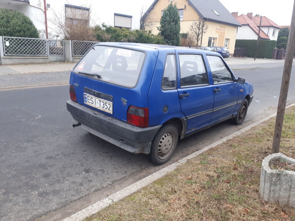 Lampa FIAT UNO 1.0 benzyna tylna