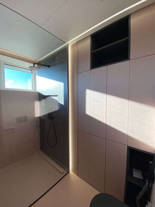 Układanie płytek, łazienka pod klucz, remont łazienki, płytkarz