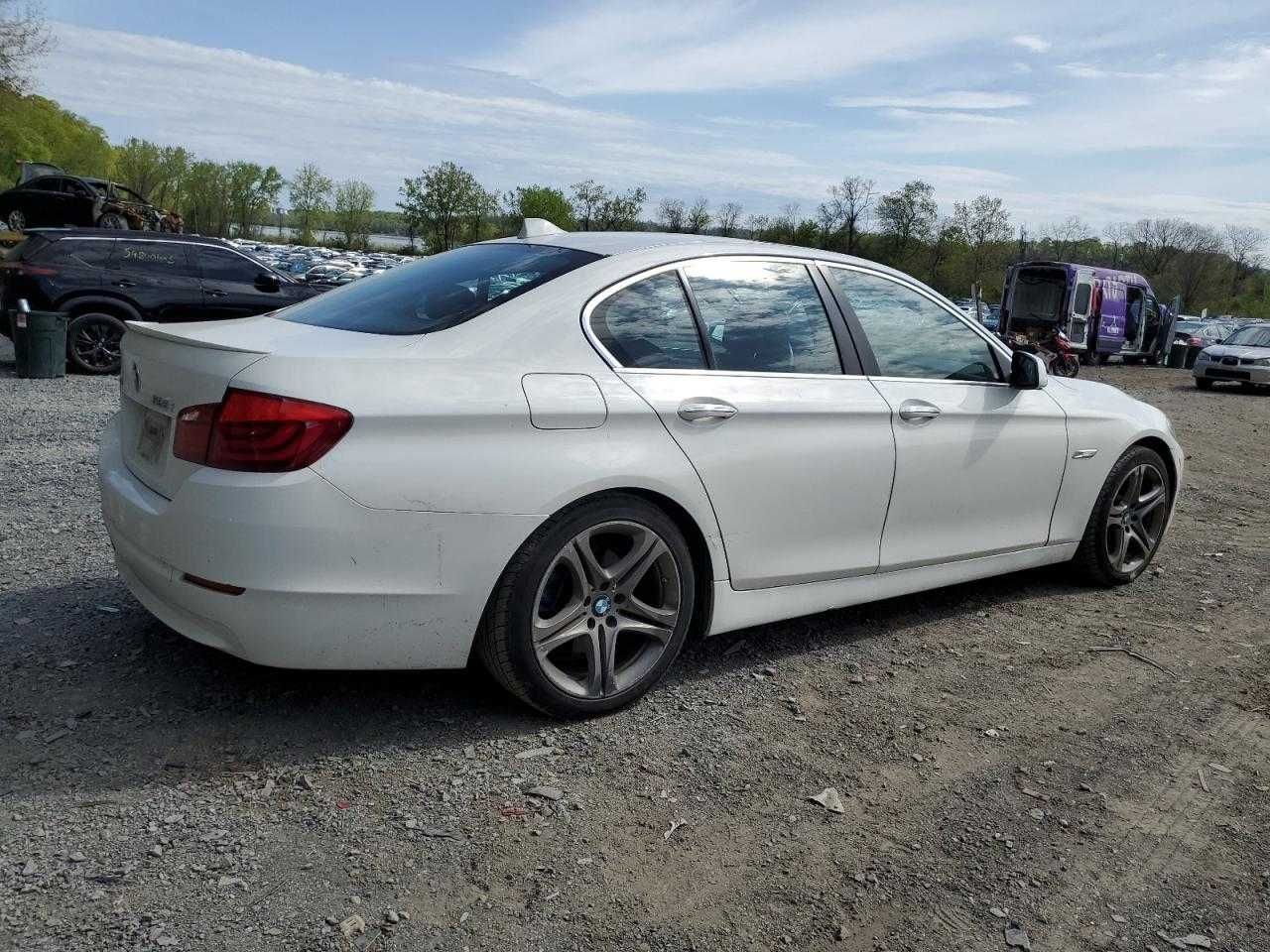 BMW 528 XI 2013 (сша)