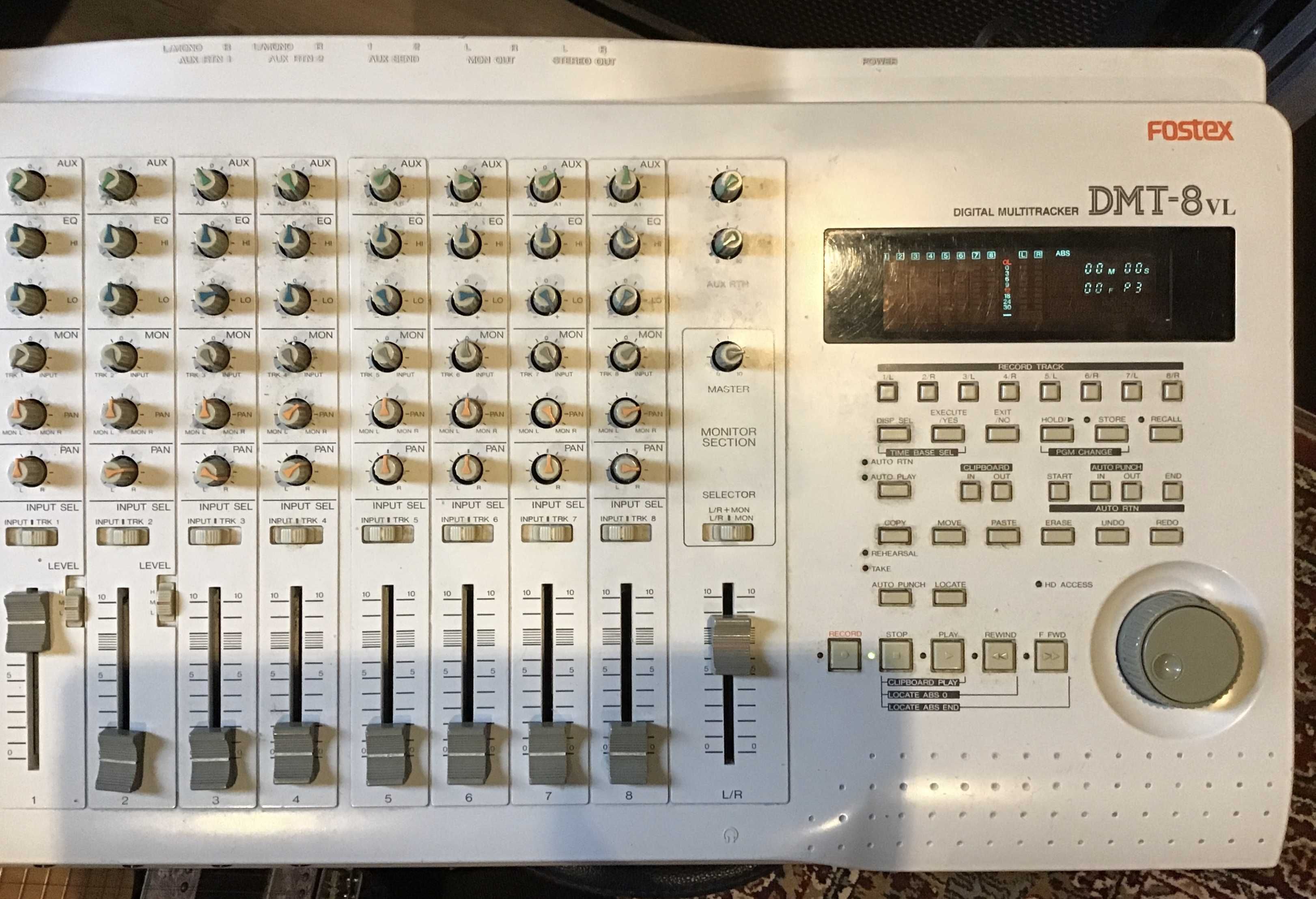 Mesa de Som Digital Tascam Fostex DMT 8 VL