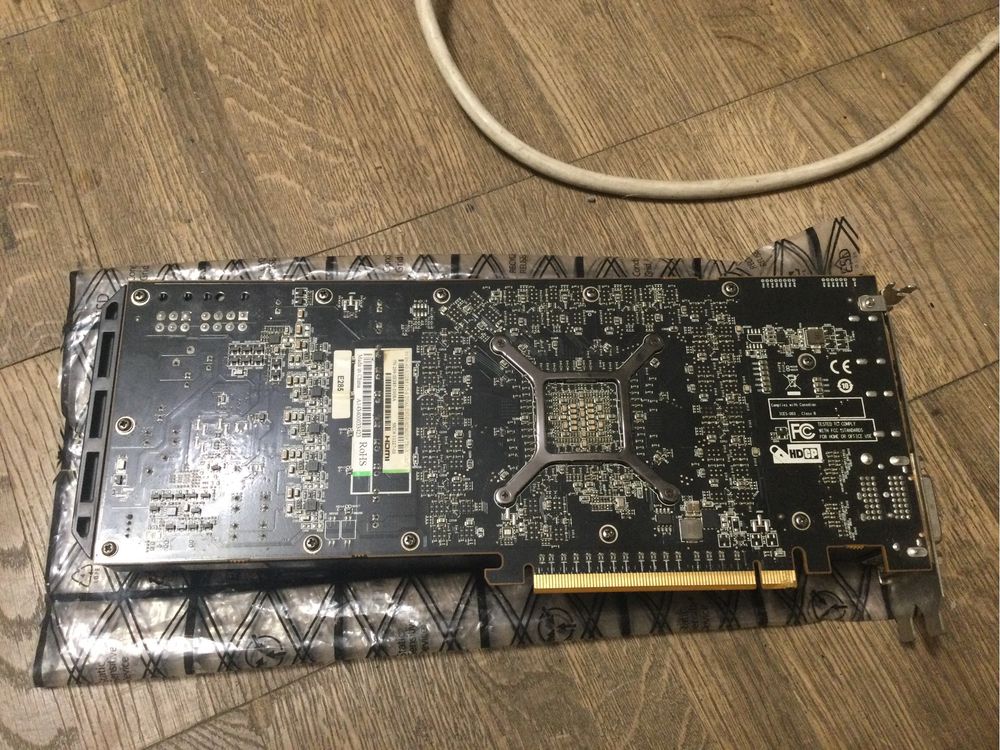 AMD Radeon R9 290 4GB DDR5