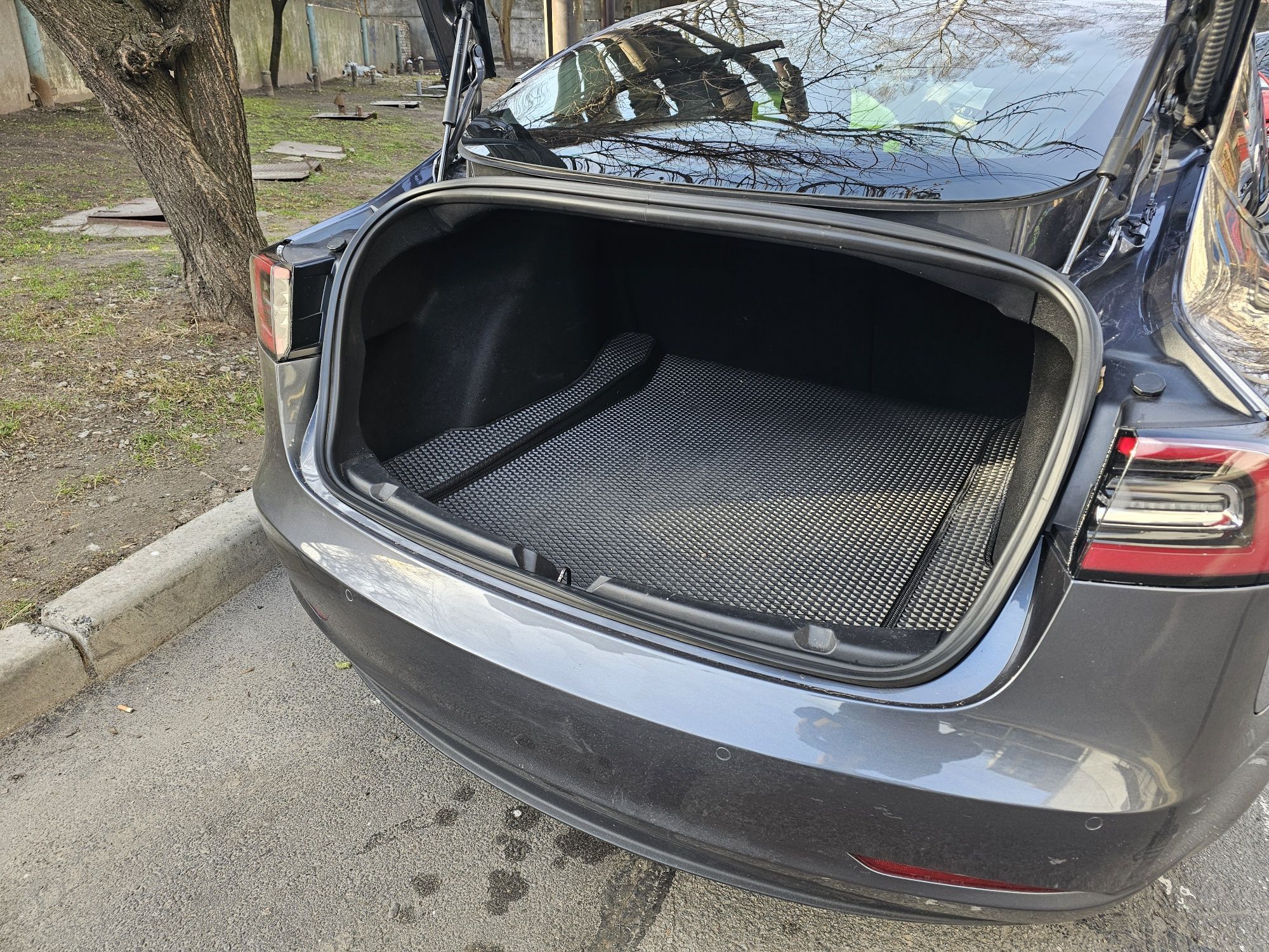 Tesla Model 3 Performance. Уникальная. Полностью сама ездит.  FSD.
