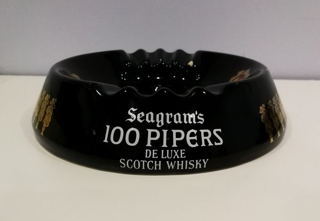 Cinzeiro 100 Pipers Scotch Whisky