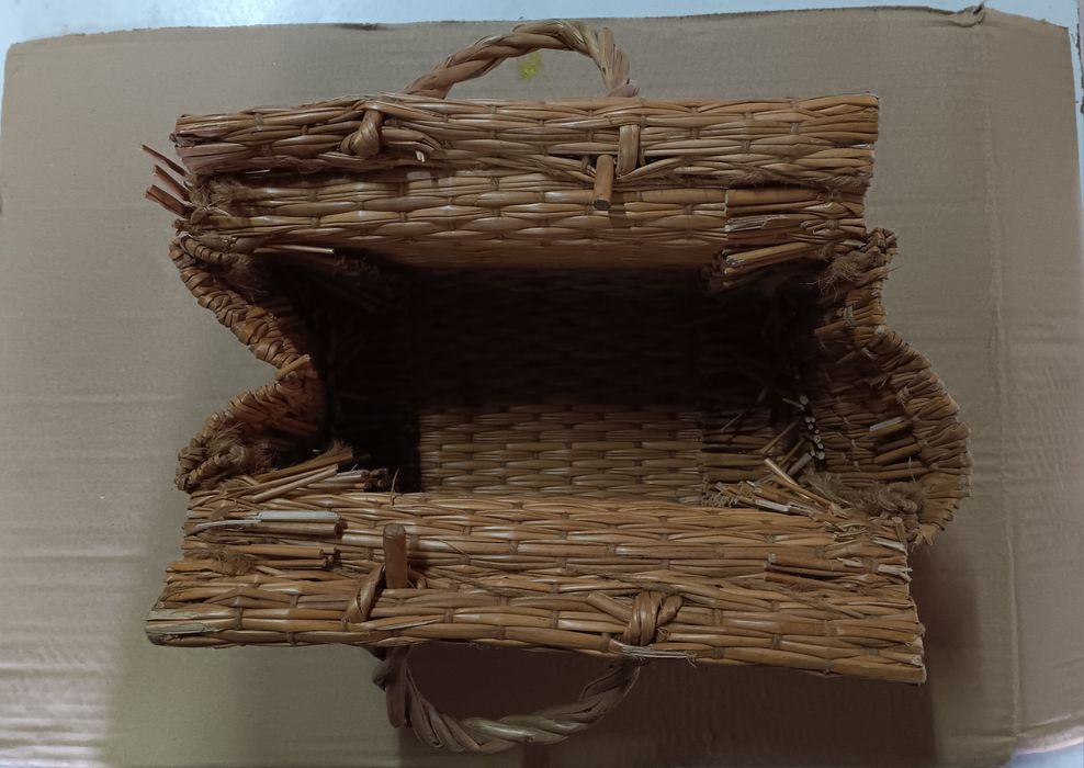 Cesta de verga pequena