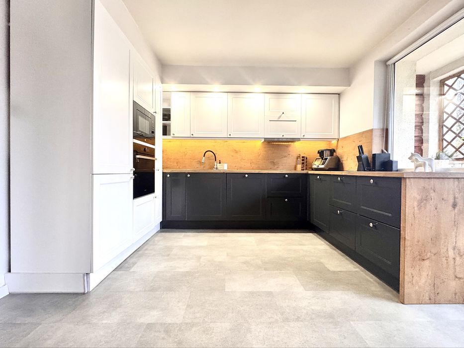 MIESZKANIE  75,20 m2 | 3 pokoje + salon z aneksem , piwnica, garaż