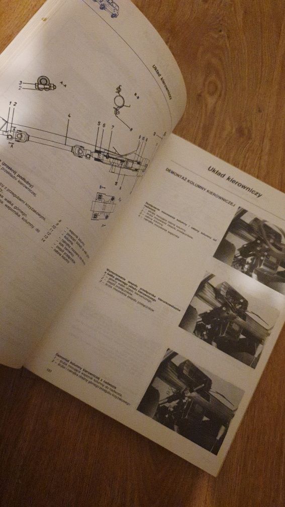 Maluch Polski FIAT 126 Autoryzowana instrukcja kolekcja album lata 90