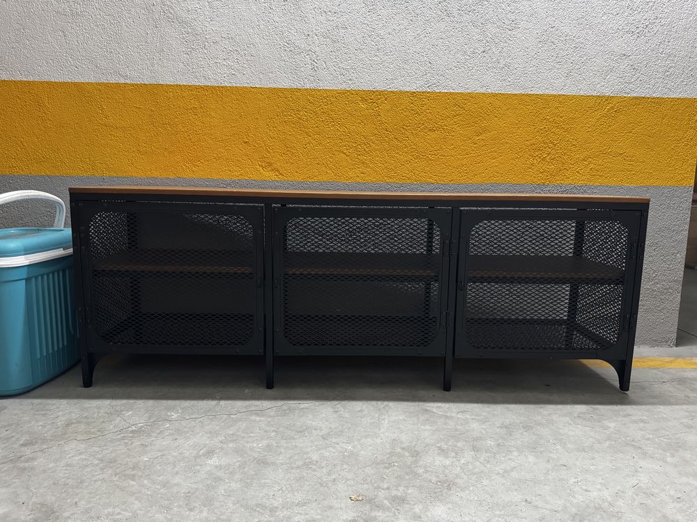 Aparador FJÄLLBO Ikea