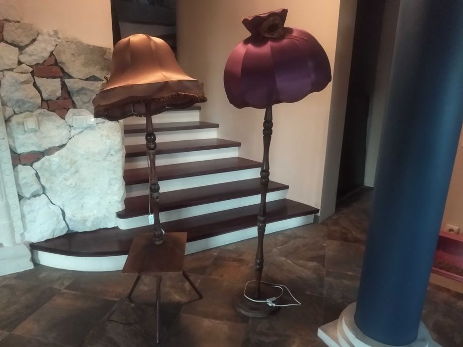 pokojowa lampa stojąca PRL vintage drewno toczone