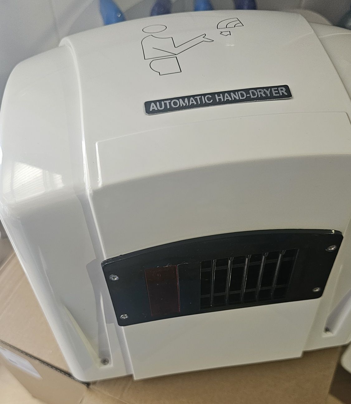 Secador de mãos automático (NOVO)
sensor