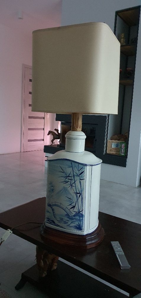 Lampa stojąca Lady Hampton ceramiczna 0.85 cm wysokość