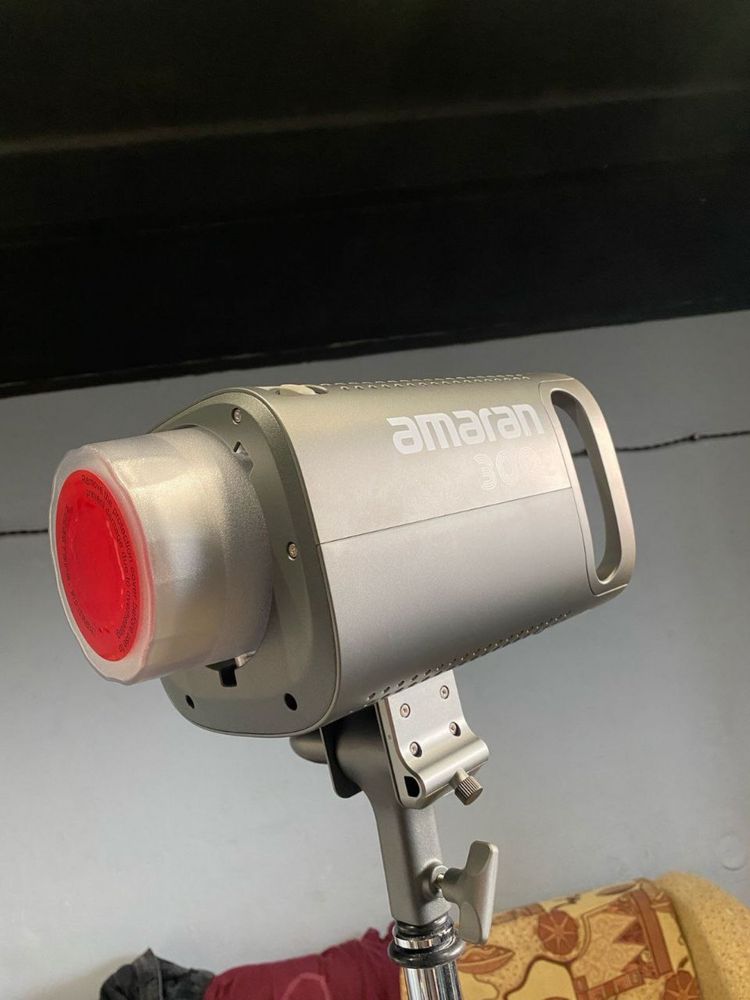 LED прожектор Amaran 300c Gray