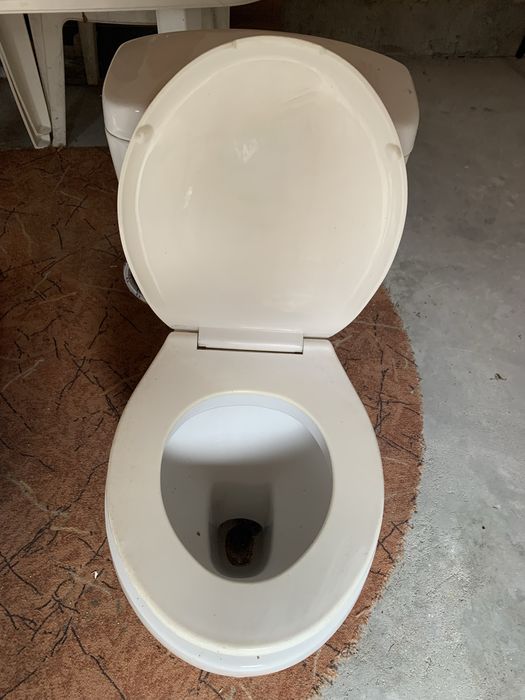 Sprzedam kompakt WC