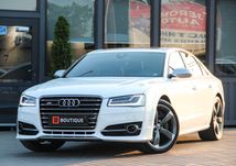 Продам Audi S8 2014