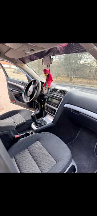 Продам Шкоду Октавію..